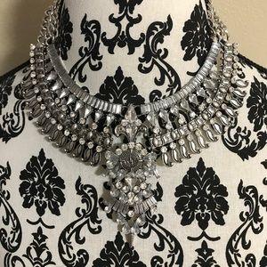 Jewelry - Beautiful Crystal Statement Necklace Jewelry - Beautiful Crystal Statement Necklace